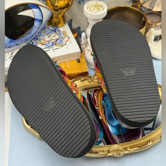 🆕 KURT GEIGER LONDON 🧿 NWOB Orson Cross Scallop Sandal Purple Multi Sz 37 US 7 - Picture 14 of 14